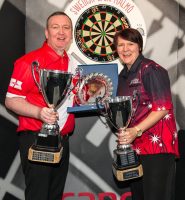 2016_SwedishOpen_Winners_Glen_Durrant_and_Lisa_Ashton